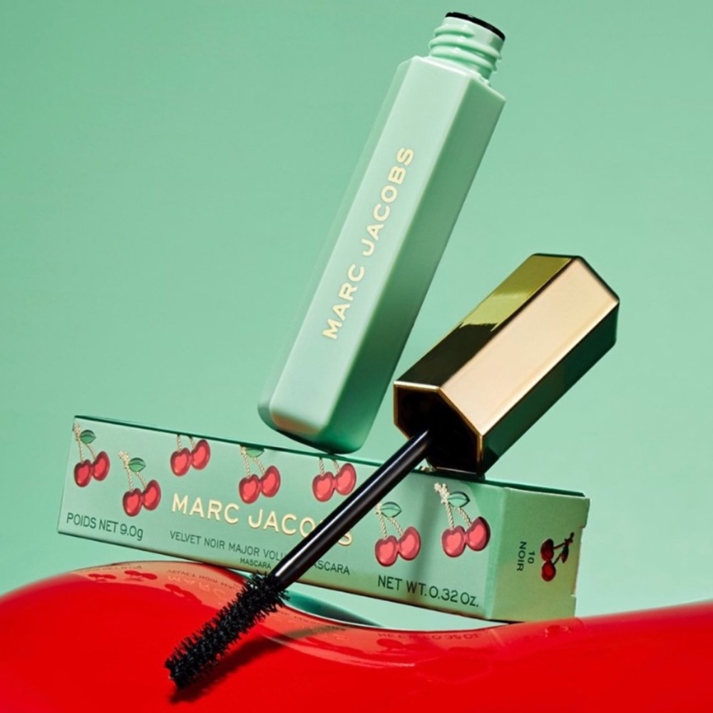 Marc Jacobs Velvet Noir Major Volume Mascara